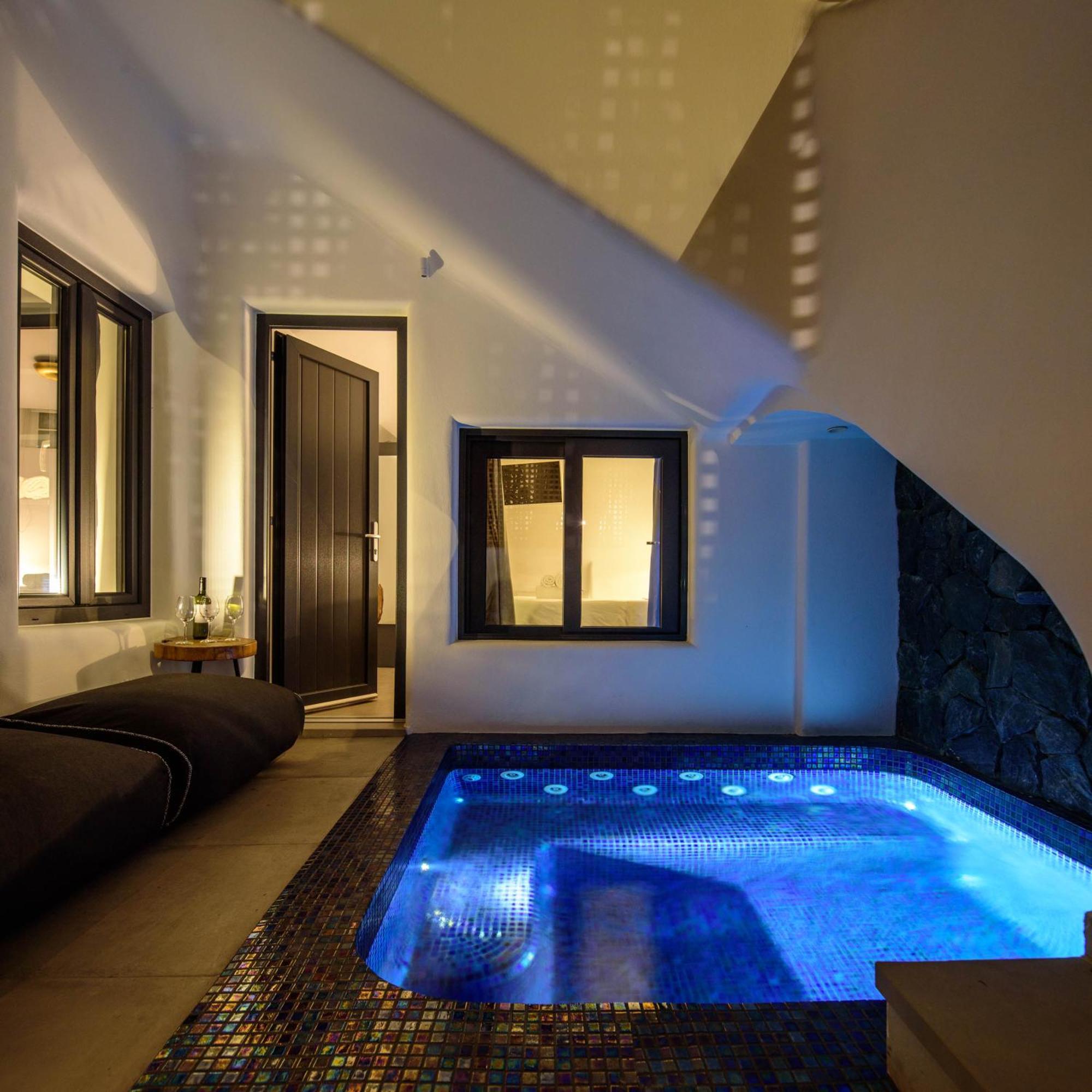 Secret Spot Luxury Villa ثيرا المظهر الخارجي الصورة