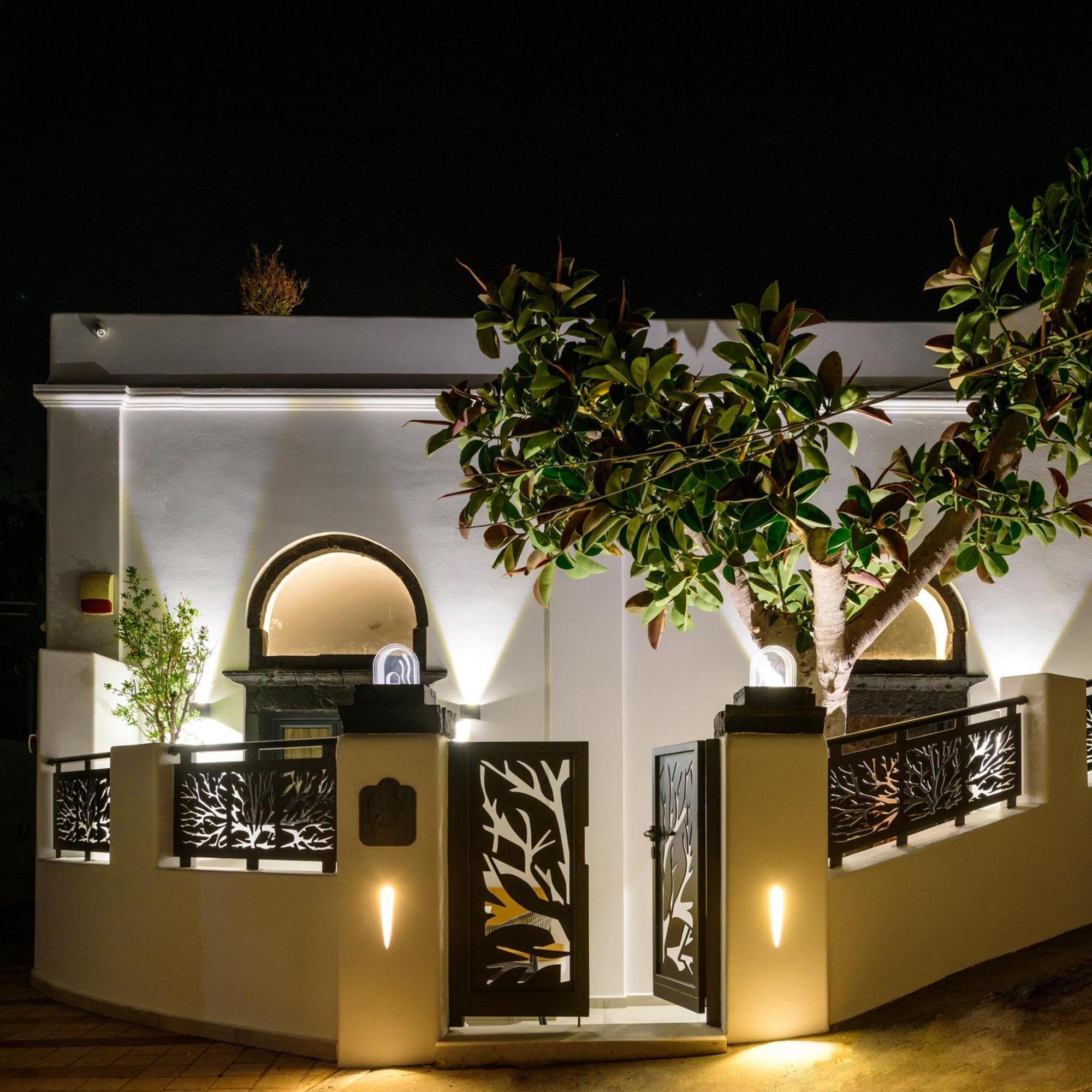 Secret Spot Luxury Villa ثيرا المظهر الخارجي الصورة