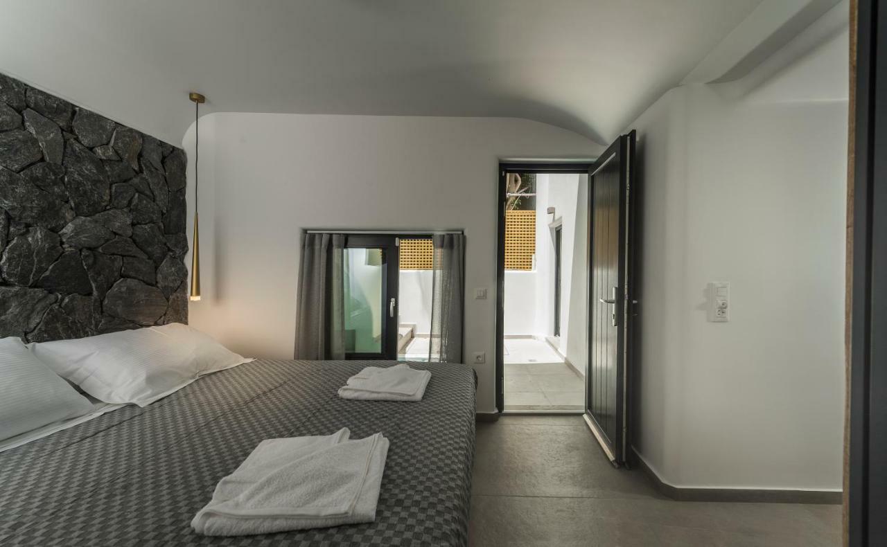 Secret Spot Luxury Villa ثيرا المظهر الخارجي الصورة